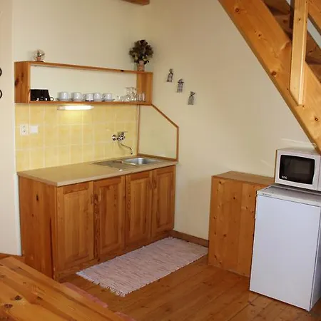 Maria Guest house